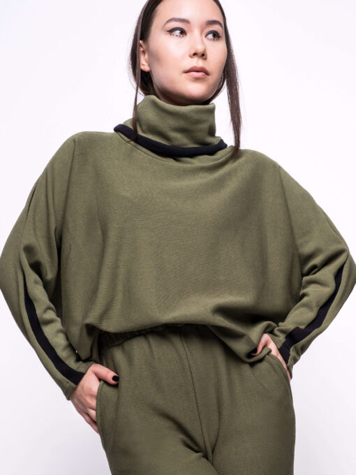 ROLLKRAGEN PULLOVER lindgrün